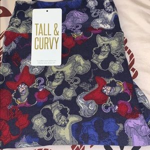 LulaRoe Tall & Curvy Captain Hook Leggings